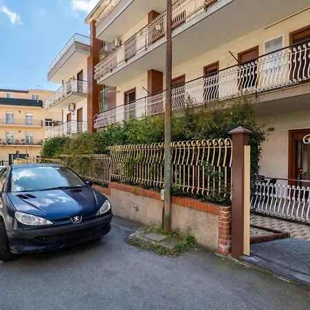 Guesthost - Lemon Tree - Casa Blu & Casa Arancione * Giardini-Naxos