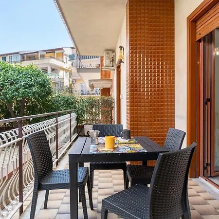Guesthost - Lemon Tree - Casa Blu & Casa Arancione Apartament