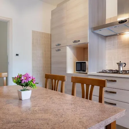 Apartament Guesthost - Lemon Tree - Casa Blu & Casa Arancione