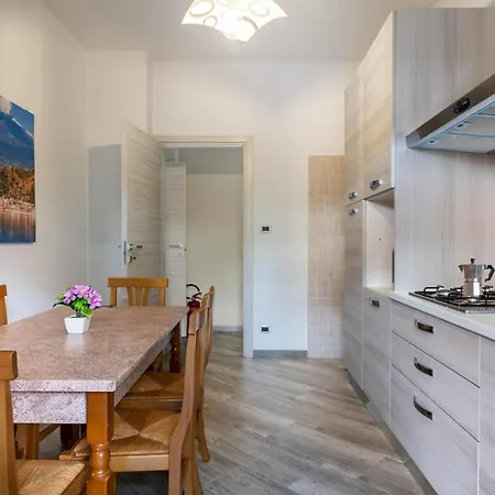 Apartament Guesthost - Lemon Tree - Casa Blu & Casa Arancione Giardini-Naxos